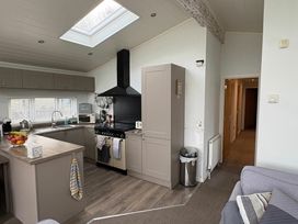 White Acres Holiday Park - Holiday Accommodation 21328 - Cornwall - 1187869 - thumbnail photo 5