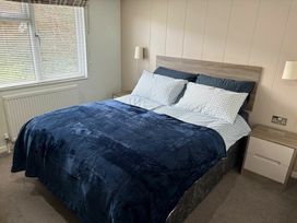 White Acres Holiday Park - Holiday Accommodation 21328 - Cornwall - 1187869 - thumbnail photo 9