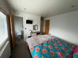 White Acres Holiday Park - Holiday Accommodation 21328 - Cornwall - 1187869 - thumbnail photo 11