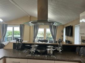 White Acres Holiday Park - Holiday Accommodation 21330 - Cornwall - 1187870 - thumbnail photo 4