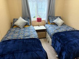 White Acres Holiday Park - Holiday Accommodation 21330 - Cornwall - 1187870 - thumbnail photo 11