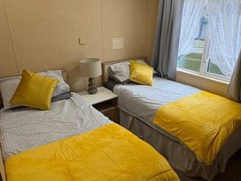 White Acres Holiday Park - Holiday Accommodation 21330 - Cornwall - 1187870 - thumbnail photo 12
