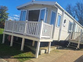Rockley Park - Holiday Accommodation 21335 - Dorset - 1187873 - thumbnail photo 1