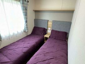 Golden Palm Resort - Holiday Accommodation 21338 - Lincolnshire - 1187875 - thumbnail photo 10