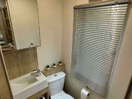 Golden Palm Resort - Holiday Accommodation 21338 - Lincolnshire - 1187875 - thumbnail photo 11