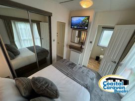 Golden Palm Resort - Holiday Accommodation 21339 - Lincolnshire - 1187876 - thumbnail photo 7