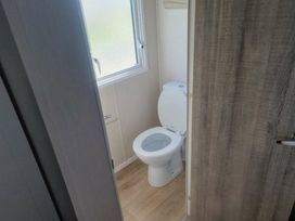 Golden Palm Resort - Holiday Accommodation 21342 - Lincolnshire - 1187878 - thumbnail photo 6