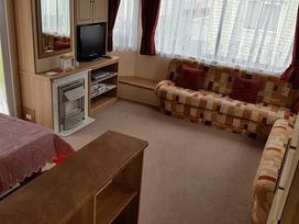 Golden Palm Resort - Holiday Accommodation 21343 - Lincolnshire - 1187879 - thumbnail photo 3