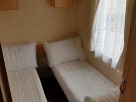 Golden Palm Resort - Holiday Accommodation 21343 - Lincolnshire - 1187879 - thumbnail photo 10