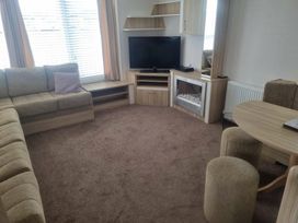 Golden Palm Resort - Holiday Accommodation 21345 - Lincolnshire - 1187880 - thumbnail photo 3