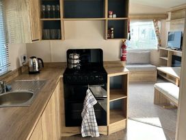 Kiln Park Holiday Park - Holiday Accommodation 21347 - South Wales - 1187882 - thumbnail photo 4