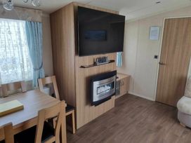 Golden Palm Resort - Holiday Accommodation 21354 - Lincolnshire - 1187888 - thumbnail photo 1