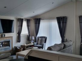 Presthaven Beach Resort - Holiday Accommodation 21358 - North Wales - 1187892 - thumbnail photo 8