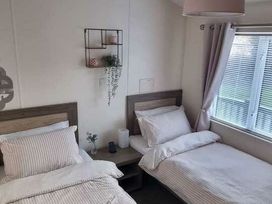 Presthaven Beach Resort - Holiday Accommodation 21358 - North Wales - 1187892 - thumbnail photo 12