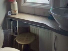 Trecco Bay - Holiday Accommodation 2136 - Somerset & Wiltshire - 1187893 - thumbnail photo 12