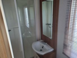 Golden Palm Resort - Holiday Accommodation 21361 - Lincolnshire - 1187895 - thumbnail photo 8