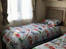 Greenacres Holiday Park - Holiday Accommodation 21365 - North Wales - 1187899 - thumbnail photo 7