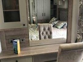 Greenacres Holiday Park - Holiday Accommodation 21365 - North Wales - 1187899 - thumbnail photo 9