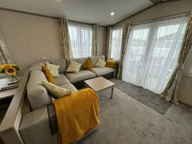 Golden Palm Resort - Holiday Accommodation 21371 - Lincolnshire - 1187902 - thumbnail photo 4