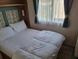 Golden Palm Resort - Holiday Accommodation 21374 - Lincolnshire - 1187905 - thumbnail photo 6