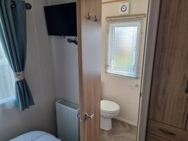 Golden Palm Resort - Holiday Accommodation 21374 - Lincolnshire - 1187905 - thumbnail photo 8