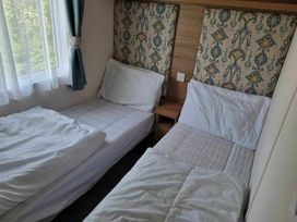Golden Palm Resort - Holiday Accommodation 21374 - Lincolnshire - 1187905 - thumbnail photo 11
