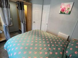 Devon Cliffs Holiday Park - Holiday Accommodation 21376 - Devon - 1187907 - thumbnail photo 10