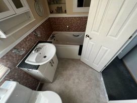 Devon Cliffs Holiday Park - Holiday Accommodation 21376 - Devon - 1187907 - thumbnail photo 12