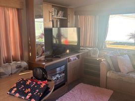 Skipsea Sands Holiday Park - Holiday Accommodation 21387 - North Yorkshire (incl. Whitby) - 1187915 - thumbnail photo 2