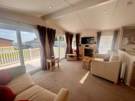 Lydstep Beach - Holiday Accommodation 21390 - South Wales - 1187918 - thumbnail photo 3