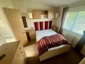 Lydstep Beach - Holiday Accommodation 21390 - South Wales - 1187918 - thumbnail photo 7