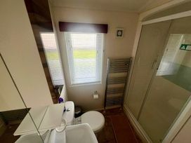 Lydstep Beach - Holiday Accommodation 21390 - South Wales - 1187918 - thumbnail photo 11