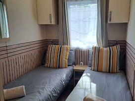 Oakdene Forest Park - Holiday Accommodation 21391 - Hampshire - 1187919 - thumbnail photo 15