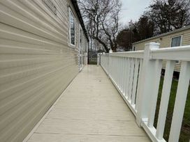 Lido Beach Holiday Park - Holiday Accommodation 21401 - North Wales - 1187926 - thumbnail photo 4