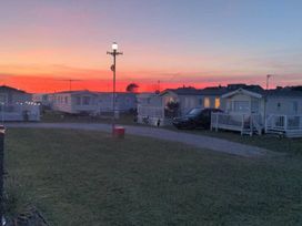Lido Beach Holiday Park - Holiday Accommodation 21401 - North Wales - 1187926 - thumbnail photo 5