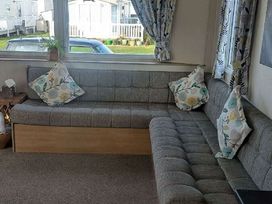 Lido Beach Holiday Park - Holiday Accommodation 21401 - North Wales - 1187926 - thumbnail photo 7