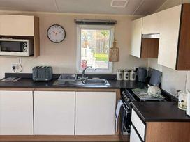 Lido Beach Holiday Park - Holiday Accommodation 21401 - North Wales - 1187926 - thumbnail photo 10