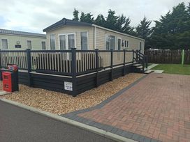 Southsea Leisure Park - Holiday Accommodation 21403 - Hampshire - 1187928 - thumbnail photo 1