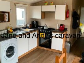 Golden Gate Holiday Centre - Holiday Accommodation 21406 - North Wales - 1187930 - thumbnail photo 6