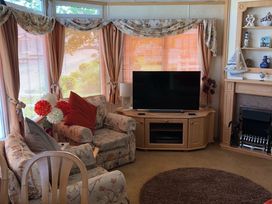 Golden Gate Holiday Centre - Holiday Accommodation 2141 - North Wales - 1187933 - thumbnail photo 2