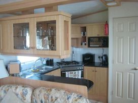 Golden Gate Holiday Centre - Holiday Accommodation 2141 - North Wales - 1187933 - thumbnail photo 7