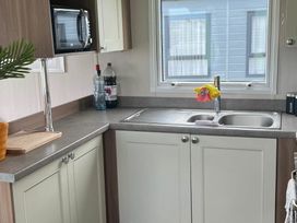 Sand Le Mere Holiday Village - Holiday Accommodation 21410 - North Yorkshire (incl. Whitby) - 1187934 - thumbnail photo 6