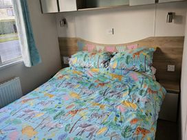 Marton Mere Holiday Village - Holiday Accommodation 21411 - Lake District - 1187935 - thumbnail photo 14
