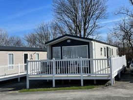 Quay West Holiday Park - Holiday Accommodation 21412 - Mid Wales - 1187936 - thumbnail photo 1