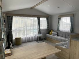 Quay West Holiday Park - Holiday Accommodation 21412 - Mid Wales - 1187936 - thumbnail photo 4