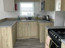 Quay West Holiday Park - Holiday Accommodation 21412 - Mid Wales - 1187936 - thumbnail photo 8