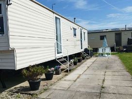 Lyons Robin Hood - Holiday Accommodation 21417 - North Wales - 1187941 - thumbnail photo 10
