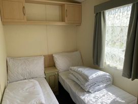 Sealands Caravan Park - Holiday Accommodation 21423 - Lincolnshire - 1187946 - thumbnail photo 13