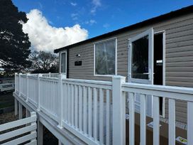 Rockley Park - Holiday Accommodation 21425 - Dorset - 1187947 - thumbnail photo 14