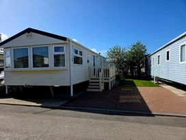 Golden Gate Holiday Centre - Holiday Accommodation 21426 - North Wales - 1187948 - thumbnail photo 6